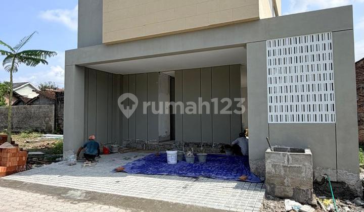 Very Special‼️Contemporary Tropical Modern Luxury 2-Story House in Maguwoharjo Depok Sleman Near Lottemart and UPN Campus