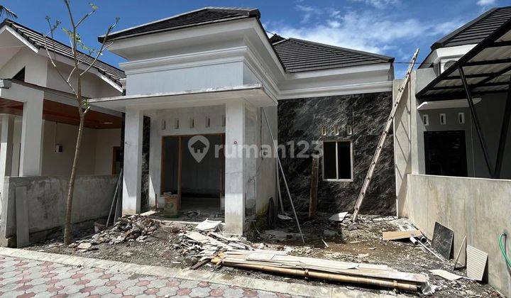 Rumah Cantik Modern Dalam Perumahan Di Jalan Kaliurang Km. 12 Ngaglik Sleman Dekat Kampus Uii Terpadu 2