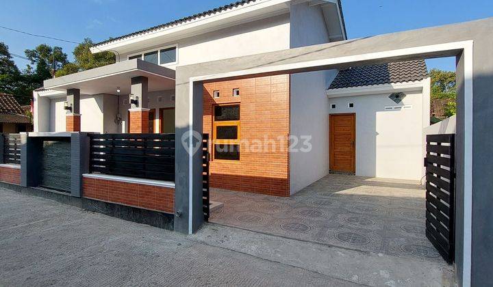 RUMAH BARU FRESH MINIMALIS MODERN DI SELOMARTANI KALASAN SLEMAN DEKAT PASAR SIDOREJO 1