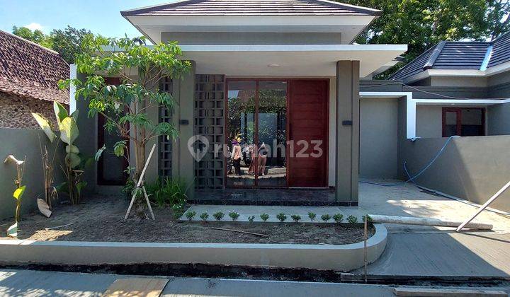 Rumah Cantik Istimewa Estetik - Tata Ruang Lega Di Sambiroto Purwomartani Dekat Kampus Budi Mulia Tajem 1