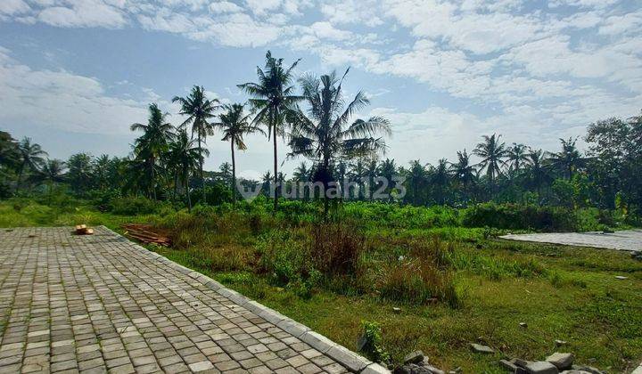 Tanah di Jl. Wates, Harga 900 Rb-an per Meter, Legalitas Aman	 2