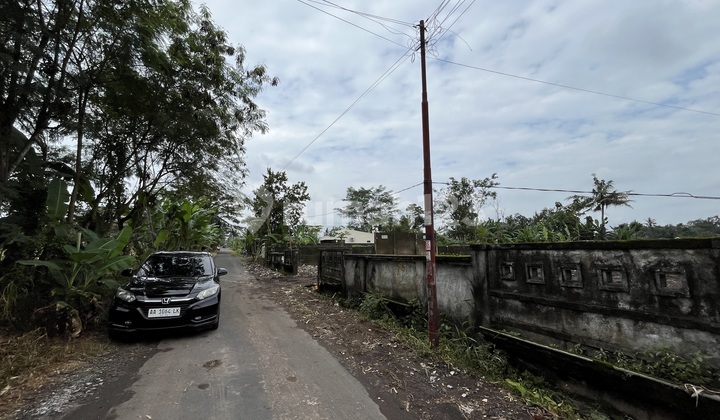 13 Minutes to UGM - Premium Land in Jogja, Ideal for Living & Investment.