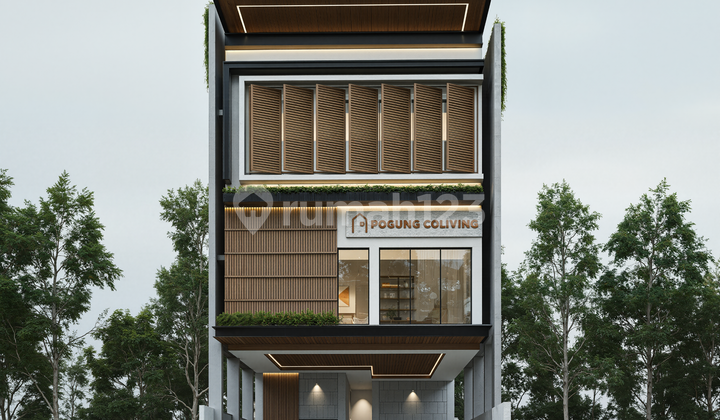 200M Ringroad, 3-Story Boarding House with 20 Rooms Near UGM, Freehold Title