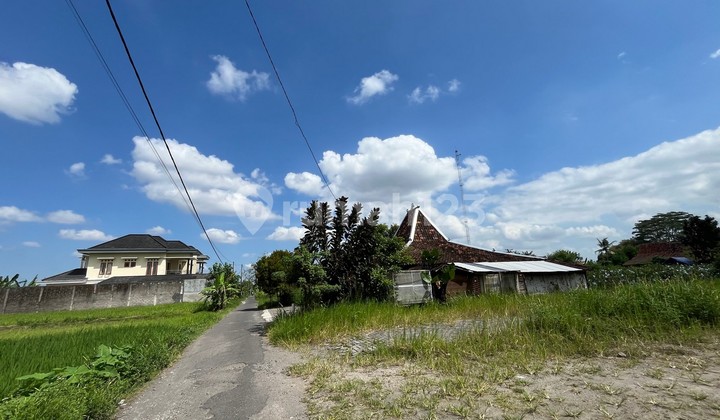SHM Land in North Jogja Near Ringroad, UGM, Suitable for Residence, Villa