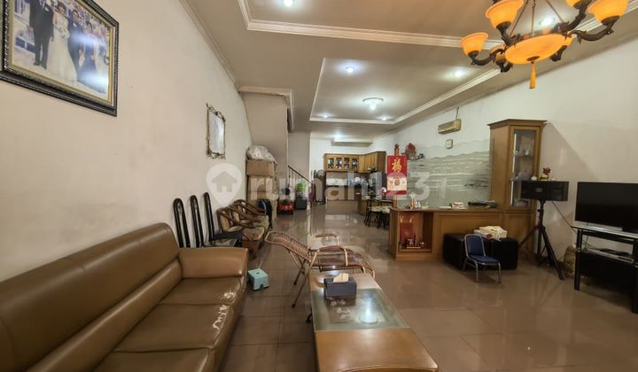 Rumah 3 Lantai Sunter Lokasi Nyaman, Jakarta Utara