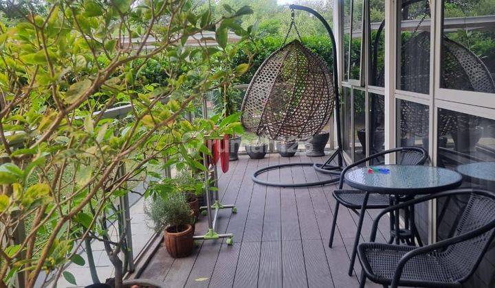 Apartemen Terrace Gold Coast PIK, dengan akses langsung ke kolam renang dan ke taman  1