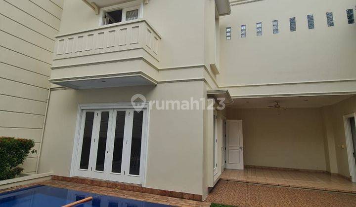 For Rent Pondok Indah House, Jl. Metro Alam, 2 Floors, Swimming pool & Semi Furnished 2