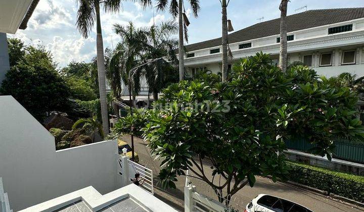 Rumah Permata Hijau, Jakarta Selatan (Mewah, Semi Furnished, ada Swimming Pool) 2