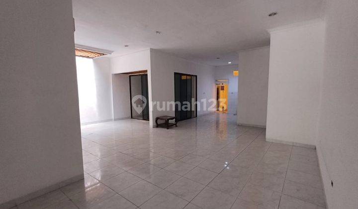 Disewakan Rumah Muara Karang Blok 3, Jakarta Utara (2 Lantai, Semi Furnished, Posisi Hadap Utara)  1