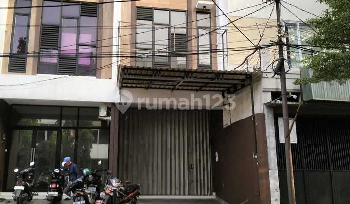 Rukan Baru Minimalis Modren Aries Utama Puri Jakarta Barat