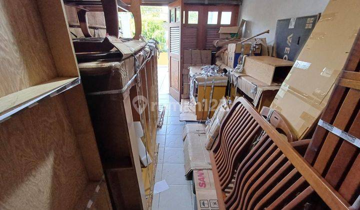 Disewakan

rumah Pluit Sakti Jakarta Utara 2 Lantai Shm  2