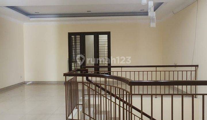 Disewakan Rumah Pluit Putra Jakarta Utara  2