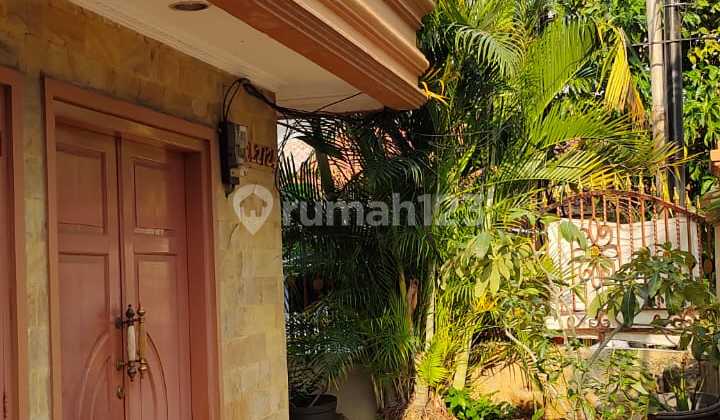 For Sale Classic Ready-to-Occupy House Kelapa Gading North Jakarta