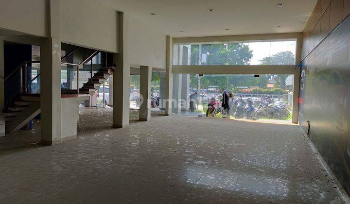 Disewakan Gedung DI Slipi Bekas Showroom 2