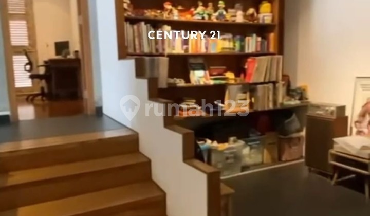 Pulomas Rumah Cantik Siap Huni Posisi Hoek 2