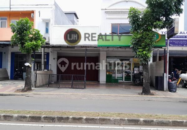 Ruko Gandeng di Kencana Loka Raya BSD City