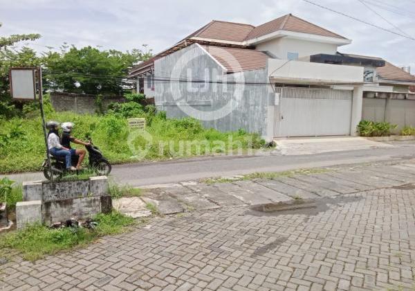 Land for Sale Next to Plaza Roxy, Jember, East Java Land for Sale Next to Plaza Roxy, Jember, East Java