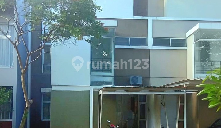 House for rent at The Icon BSD, ready to occupy, strategic location. House for rent at The Icon BSD, ready to occupy, strategic location.