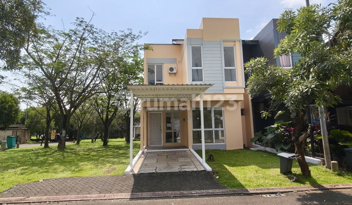 For Rent Neat House at The Icon, E. Cosmo, BSD City For Rent Neat House at The Icon, E. Cosmo, BSD City