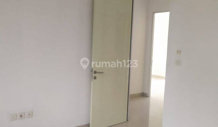 Disewakan Rumah Duta Garden Cluster West Wood 3Lantai KT 4+1 KM 3+1 3
