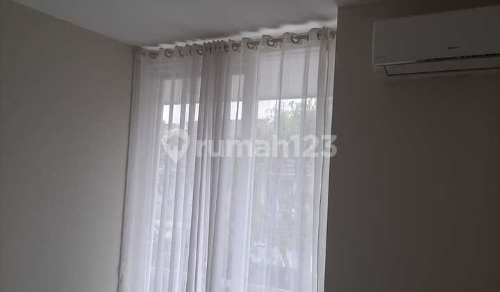 Rumah 2 Lantai di Perumahan Citra Grand, Semarang 2