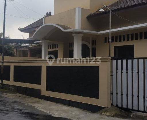 Rumah Bagus di Jalan Di Pandjaitan, Ungaran 1