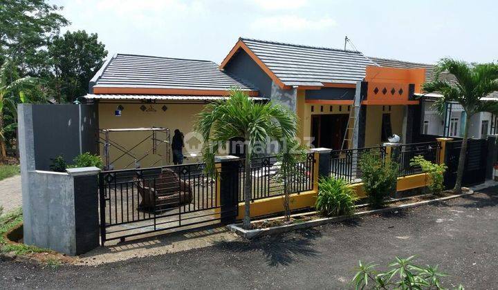 Rumah Siap Pakai di Jalan Kedungpane, Semarang 1