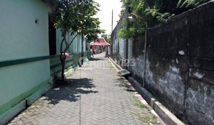 Rumah Tengah Kota di Jalan Kimar, Semarang 2