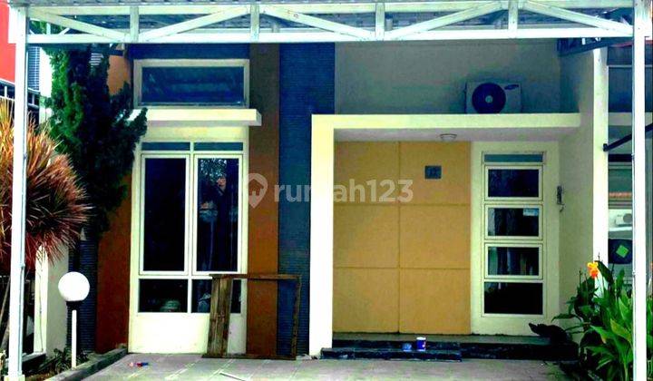 Rumah Bagus di Perumahan Graha Padma, Semarang 1