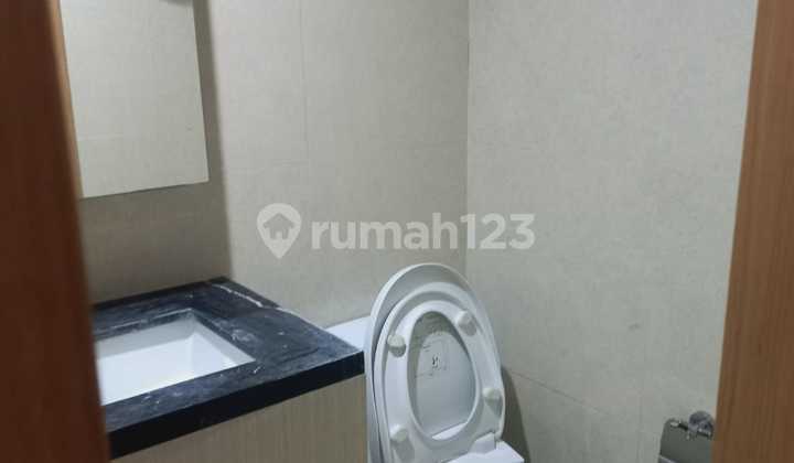 Apartemen Tengah Kota Warhol Louis Kienne Simpanglima 2