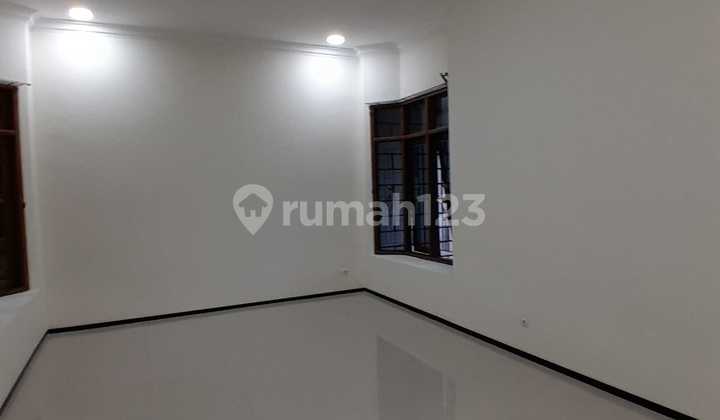 Jual BU Rumah Mewah Classic Modern Granit Griya Bukit Mas Srondol 2