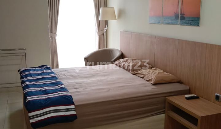 Apartemen Tengah Kota Warhol Louis Kienne Simpanglima 2