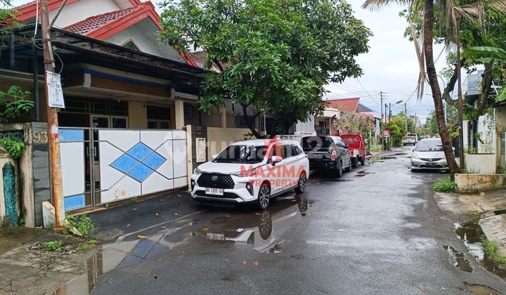 Rumah Indah Luas dan Nyaman Jln Tirtoyoso Semarang Utara 2