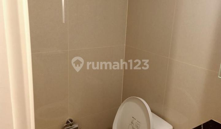 Ready-to-Occupy Louis Kienne Pemuda Apartment (MDL)