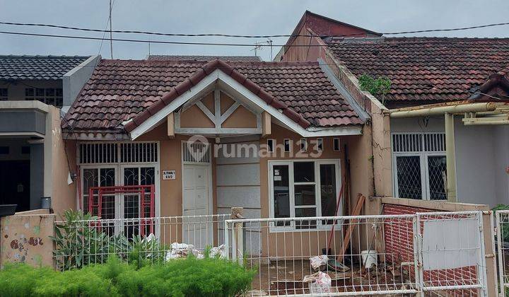 Dijual rumah ,bebas banjir,harus renovasi,dekat kemana2 tol narogong ,tol nagrak dekat dkt,mall living word kota wisata,, 1