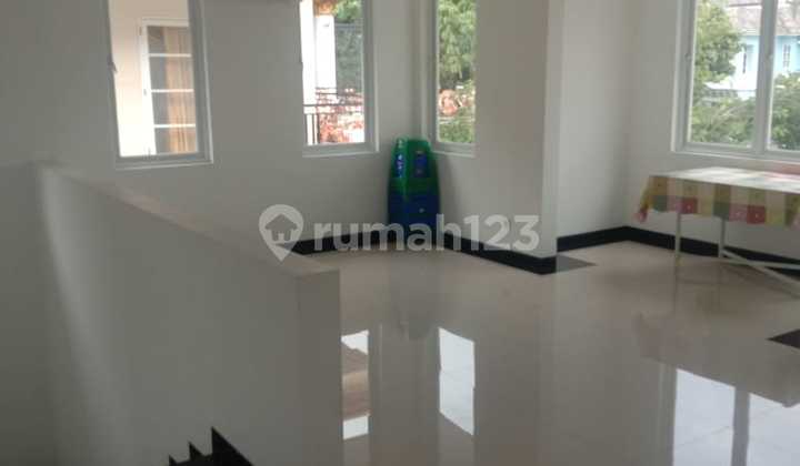 For Sale Ready-to-Occupy House, Near Toll Road, Near Living Word Mall, Many Toll Gate Access, Sold with Furnishings. 2