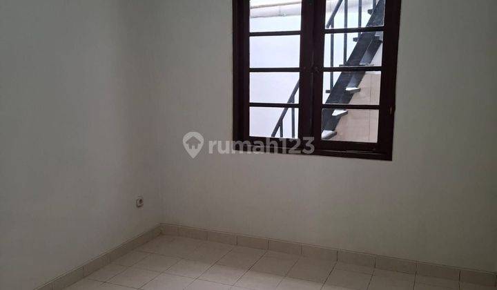 Dijual Rumah Siap Huni,dekat Pintu Tol Narogong,dan Mall Living Word 2