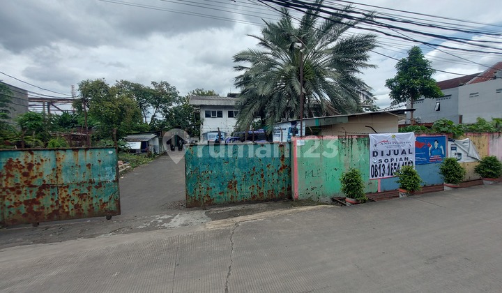 Warehouse for Sale in East Jakarta (Ciracas), Flood-Free, 60 M2 to Main Road.