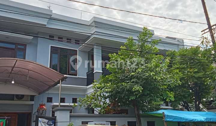 Rumah Megah Full Furnished Manyar Surabaya Dekat Mall