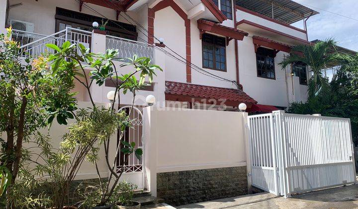 Dijual Rumah Komplek Cipinang Indah Rumah Megah 3 Lantai Dan Strategis  1