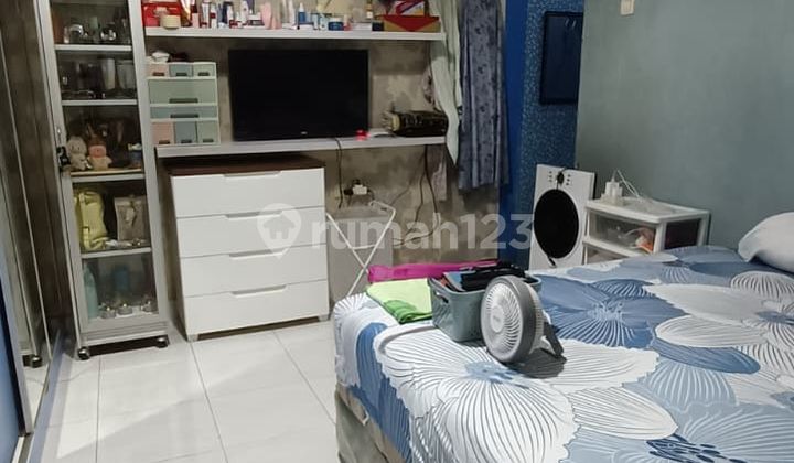 Nice House ******** A Step Away from University and Mall 2