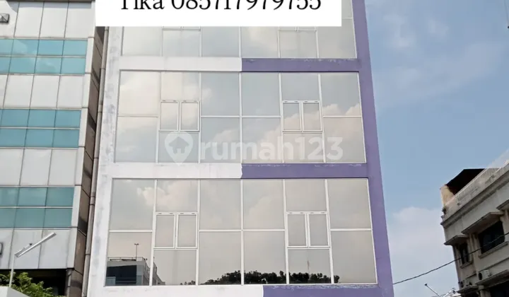 5-Story Stand-Alone Building. Elevator Available.