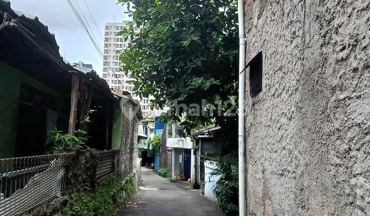 For Sale House in Margonda Depok Near 5 Universities and Margo City Mall 2