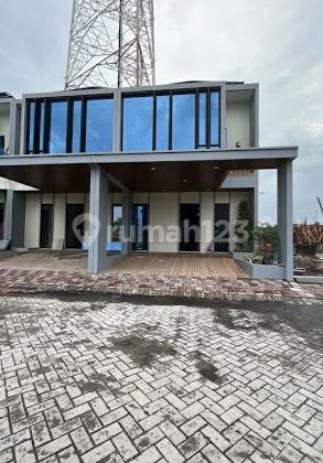 Luxury House Darmo Graha