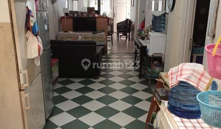 ruang makan rumah 1 lantai dekat fafilitas