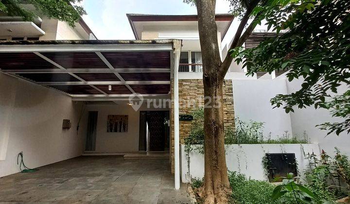 Rumah 2 Lantai dengan Fasilitas Mewah di Serenia Hills. 1