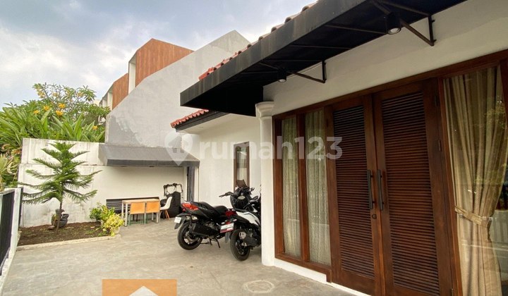 Rumah Cantik Tropical Minimalis Desain Dalam Cluster Elite Vila Cinere Mas. Rumah Cantik Tropical Minimalis Desain Dalam Cluster Elite Vila Cinere Mas.