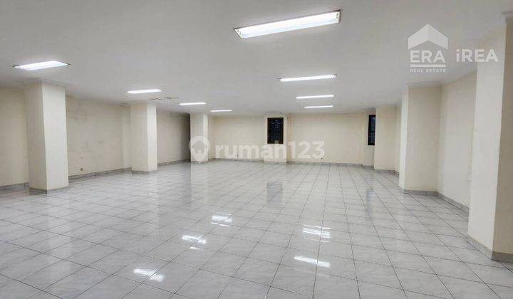 Ruko 3,5 Lantai Strategis Lokasi Tengah Kota, Banjarsari, Solo  3