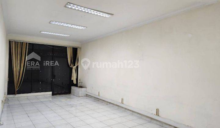 Ruko 3,5 Lantai Strategis Lokasi Tengah Kota, Banjarsari, Solo  4