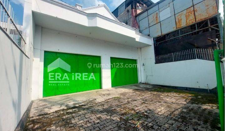 Rumah Bonus Ruang Usaha Siap Pakai Lokasi Pasar Kliwon, Solo